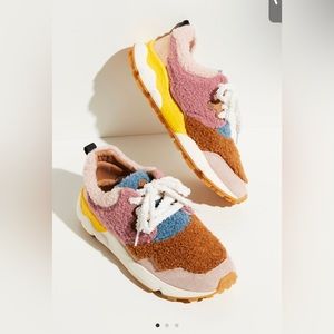Flower Mountain shearling Sneakers